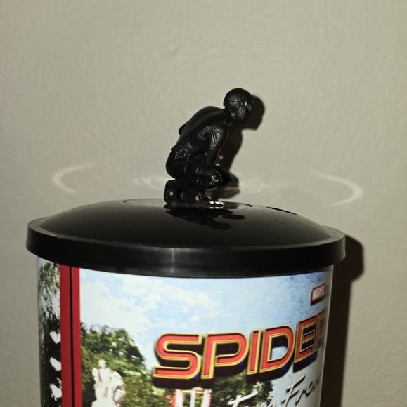 5/$50 EUC Spiderman Far From Home Cinema Reusable Cup Black Spiderman Topper - Picture 8 of 14